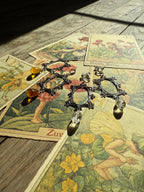 Une Feuille